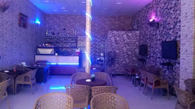 كوفي شوب مكانك