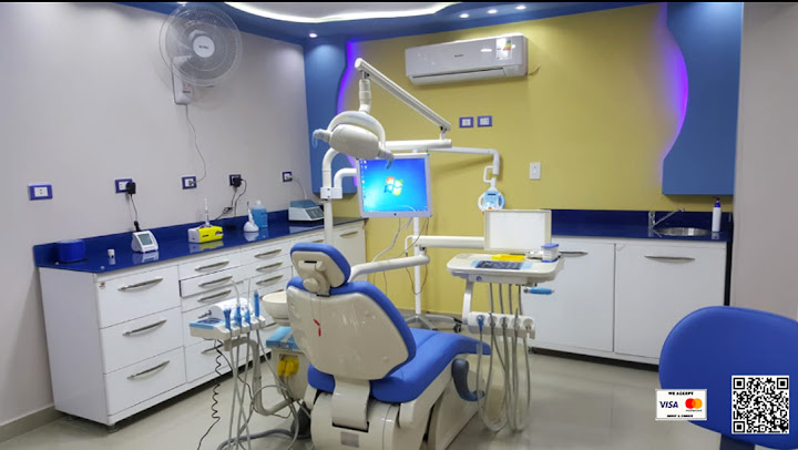 دنتاكير لطب و تجميل الأسنان دكتور عمرو محمد عبد المنعم Dentacare