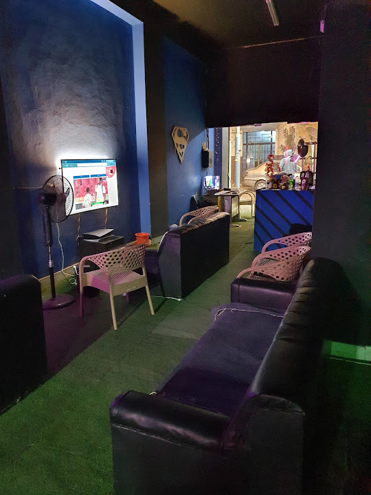 Jungle gaming centre