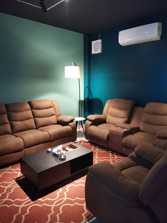 Casino gaming lounge