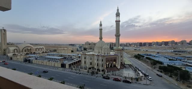 مسجد العظيم (جل جلاله)