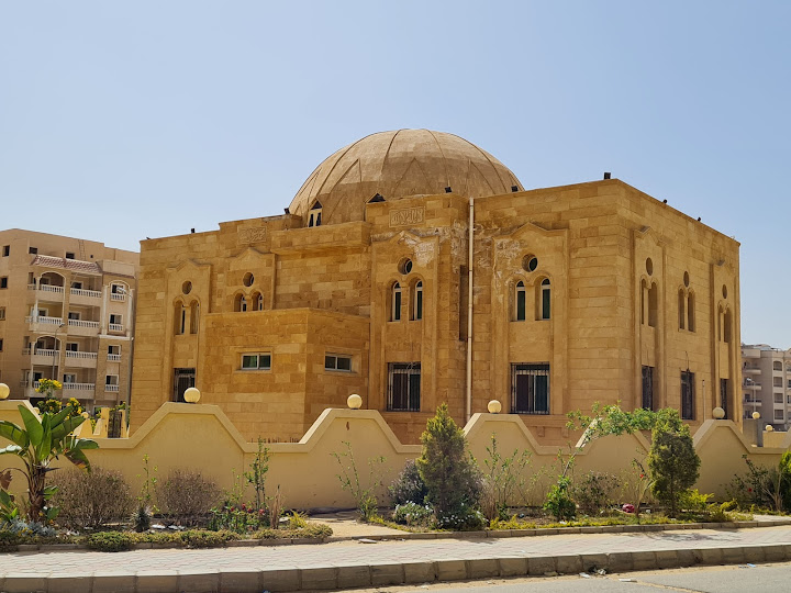 مسجد مالِك المُلك باللوتس الجنوبية