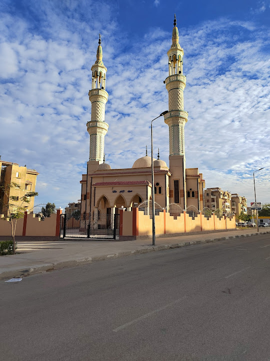 مسجد الإمام مالك بمدينة الشروق