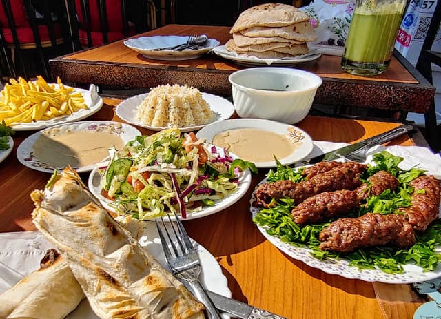 Old Cairo Restaurant & Cafe