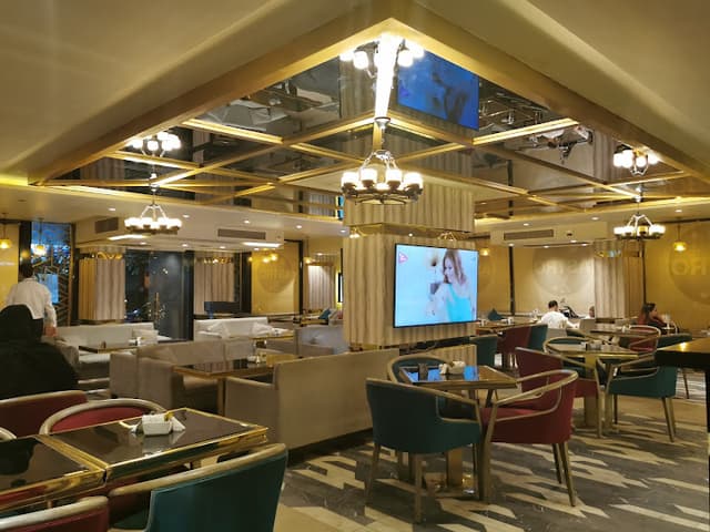 ASTRO Restaurant & Cafe