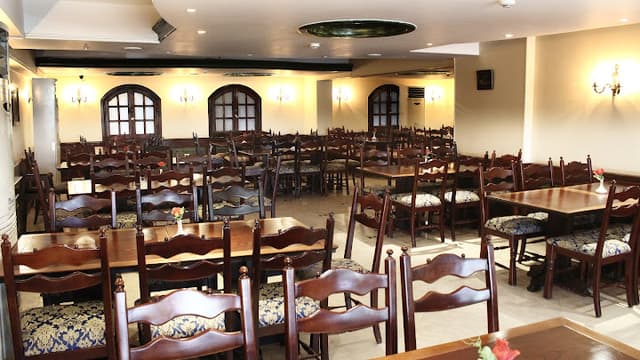 Bonne Soirée Restaurants