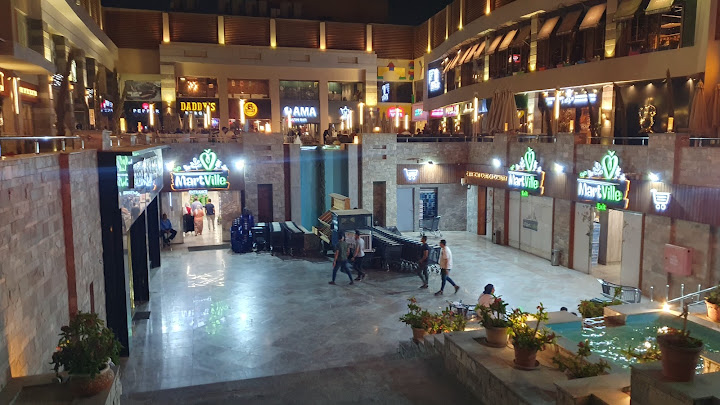 Patio Food Court