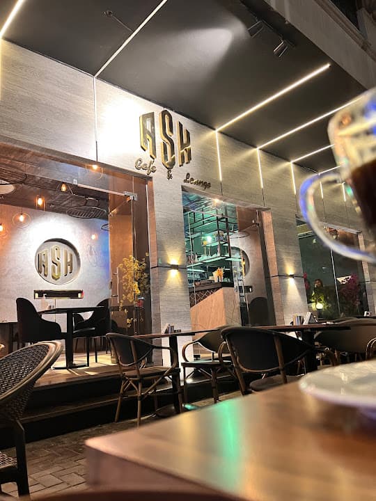 ASH Café & Lounge