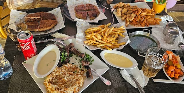 Ta7t elkobry تحت الكوبري restaurant &cafe @ heliopolise, ميدان الحجاز