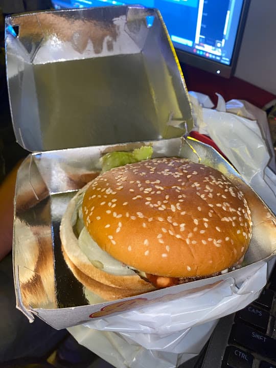 برجر عالفحم