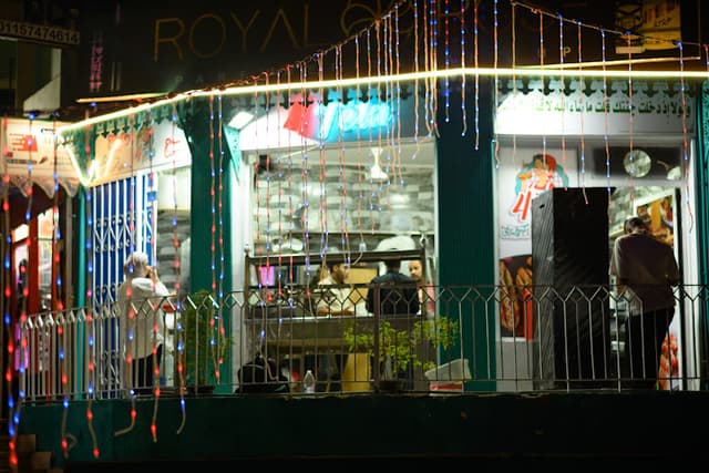 4Teta كبدة وسجق