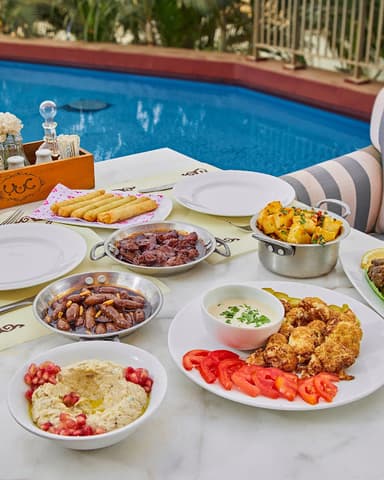 عنب بيروت مطعم لبناني Enab Beirut Lebanese Restaurant