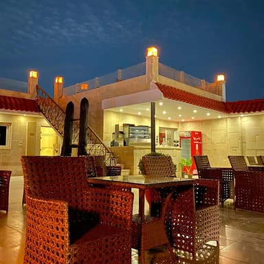 Egypt pyramids cafe