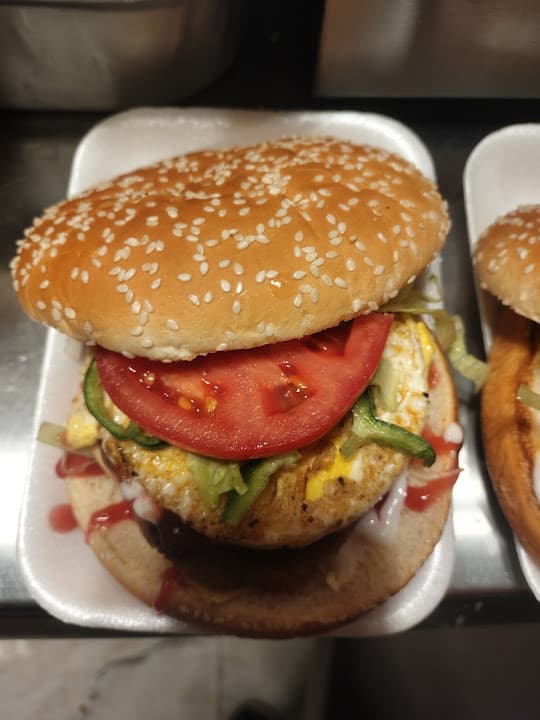 Zoya sandwichسندويتش