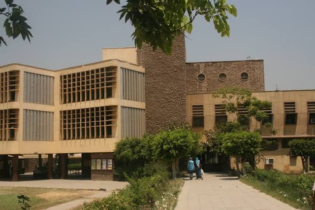Victory College