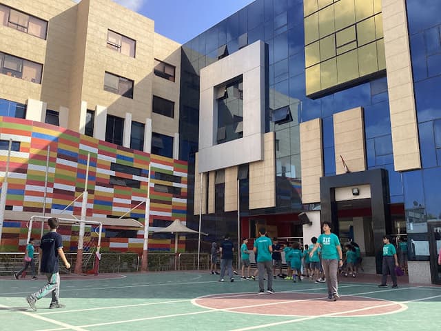 Manaret Heliopolis International School