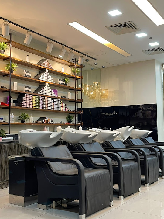 Mounir Salon