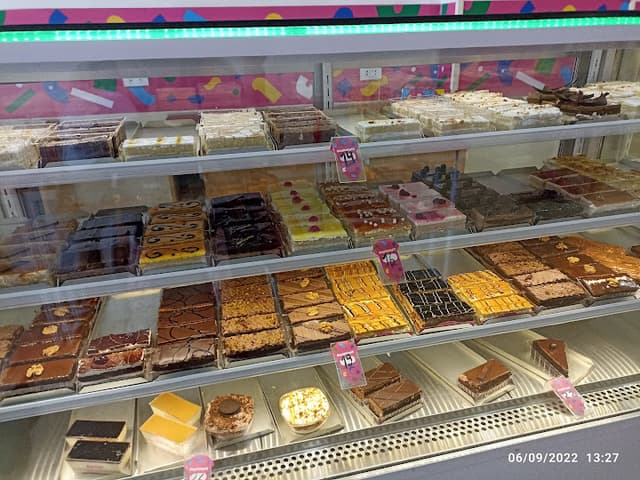 Monginis Ard Al Lewa