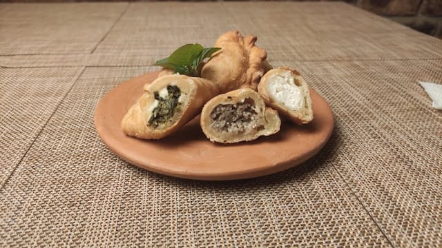 حلوانى فشور