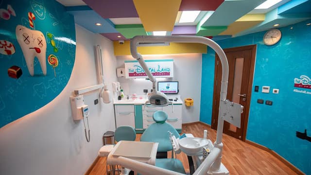 The Dental Land Clinic دنتال لاند لطب أسنان الأطفال