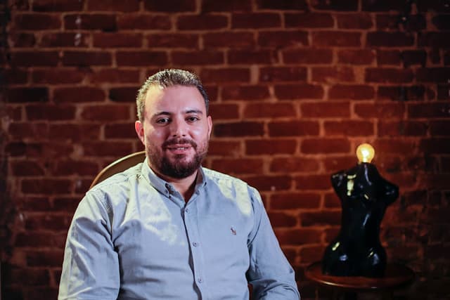 Dr Ali Gaber Plastic Surgeon - دكتور علي جابر جراح تجميل