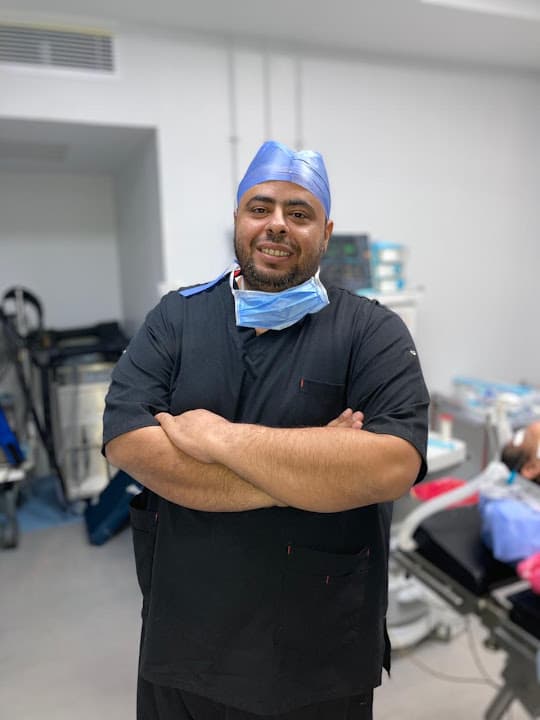 عيادة د عمرو نوفل استشاري ومدرس جراحة الاورام جامعة القاهرة