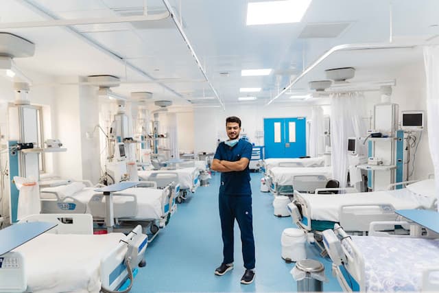 مستشفى دار الصحة - Dar AlSeha Hospital‎