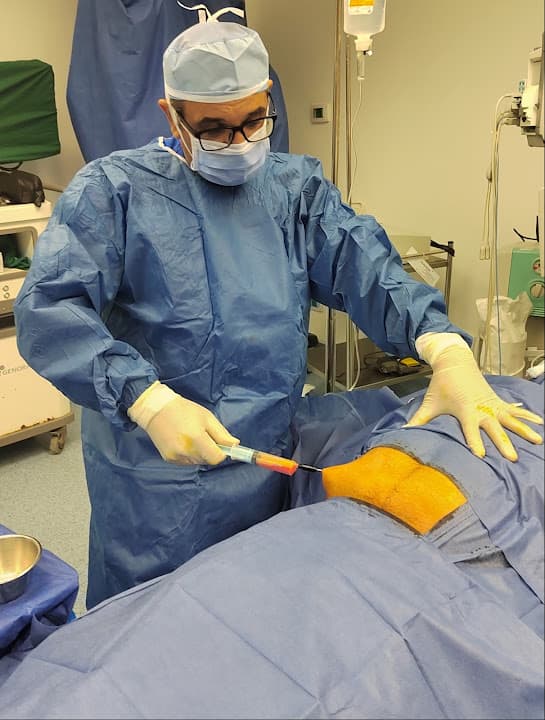 ا.د / موريس فكرى استشاري جراحة التجميل - مصر الجديدة