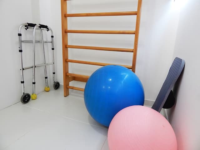 Al Amal Physical Therapy Center مركز الأمل للعلاج الطبيعي