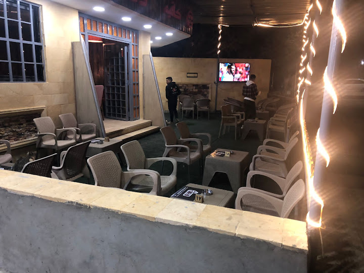 305 Cafe
