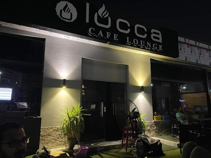 Lucca cafe loung