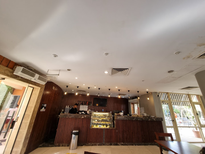 Le Cafe