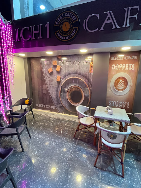 Rich 1 Cafe