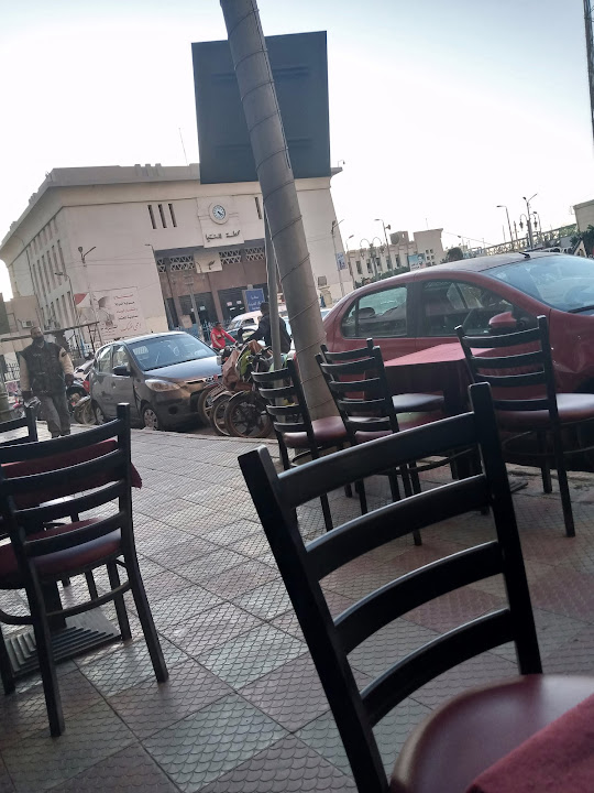 المضيفة