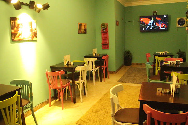 P7.Caffe&play station