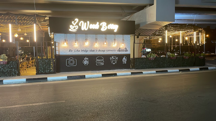 Wood Berry Cafe