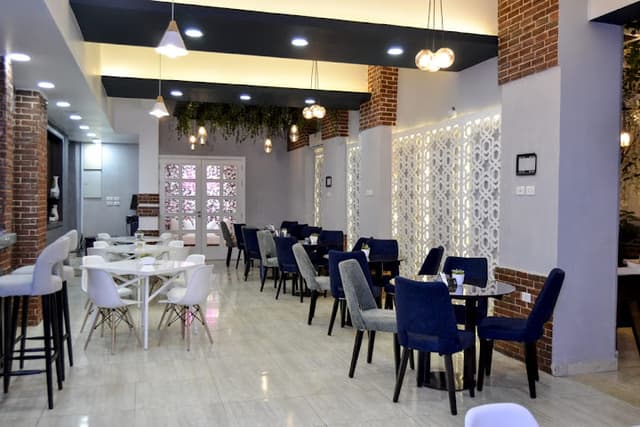 Eve Café and Restaurant