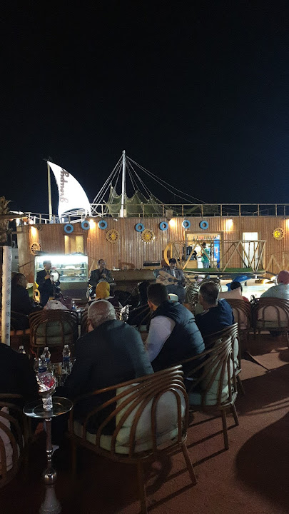 Groupy House Restaurant & Cafe