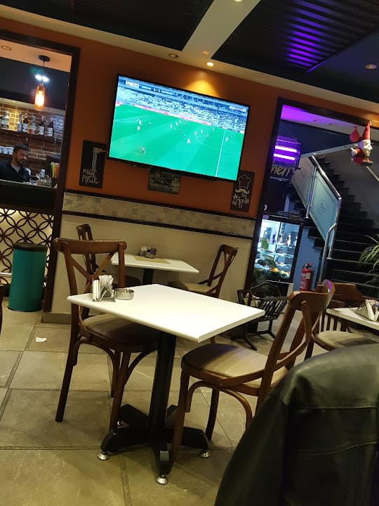 Cavalli Cafe & Restaurant