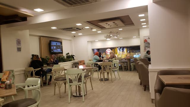 La Poire cafe -  لابوار كافيه