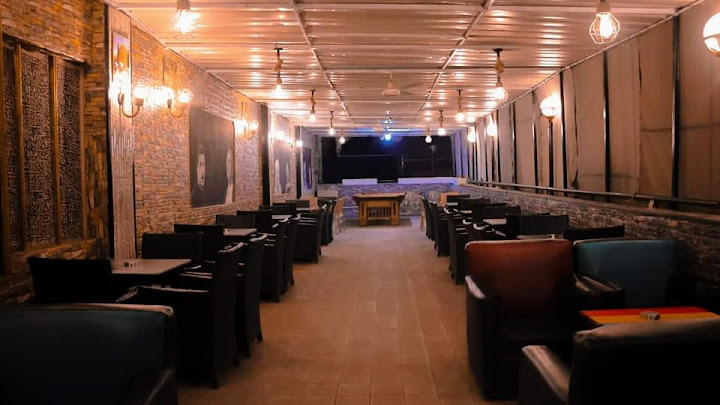 Up Town Cafe