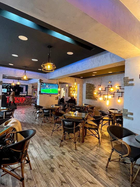 TALENT Restaurant & Cafe