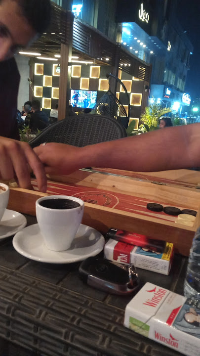 Golden café