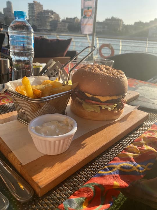 Bokharest Black Mamsha Ahl Masr