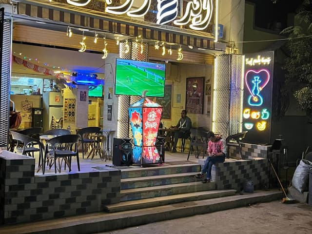 Eid Wahda Cafe ( one hand cafe )