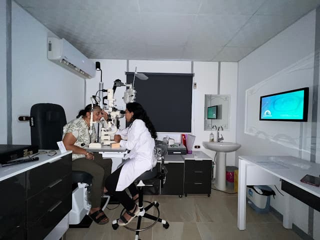 Dr. Nermeen Shawky Eye Clinic عيادة د. نرمين شوقي للعيون