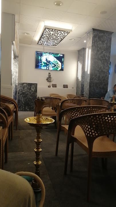 Rovan Cafe