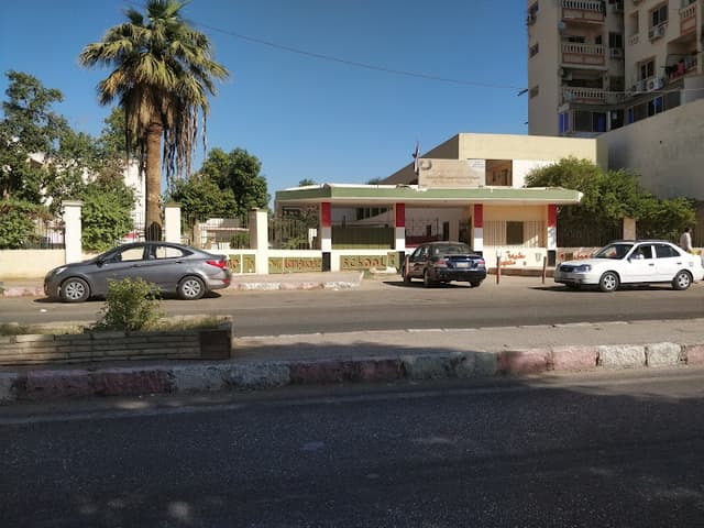 Ahmed Abazid School Languages