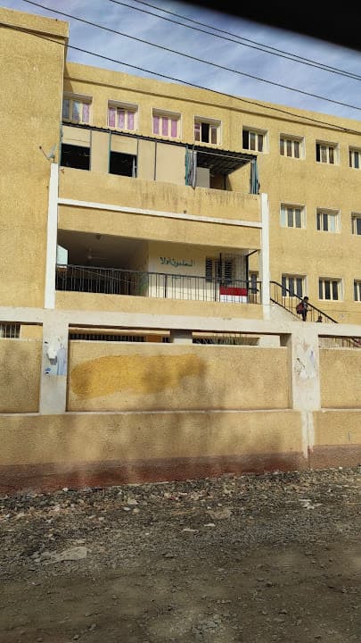 School leader Gamal Abdel Nasser Secondary