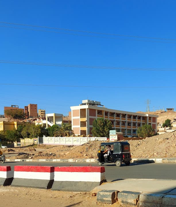 مدرسه عزيز ابراهيم الاعداديه بنين